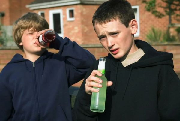 Пьющие подростки